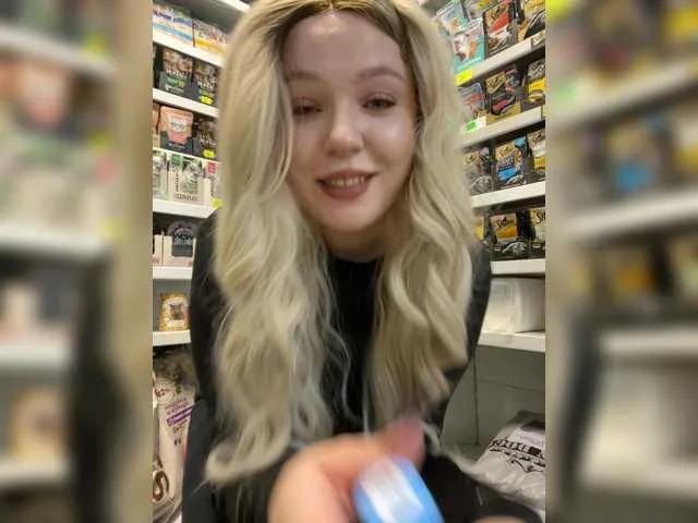 Monna-Krrrista from BongaCams