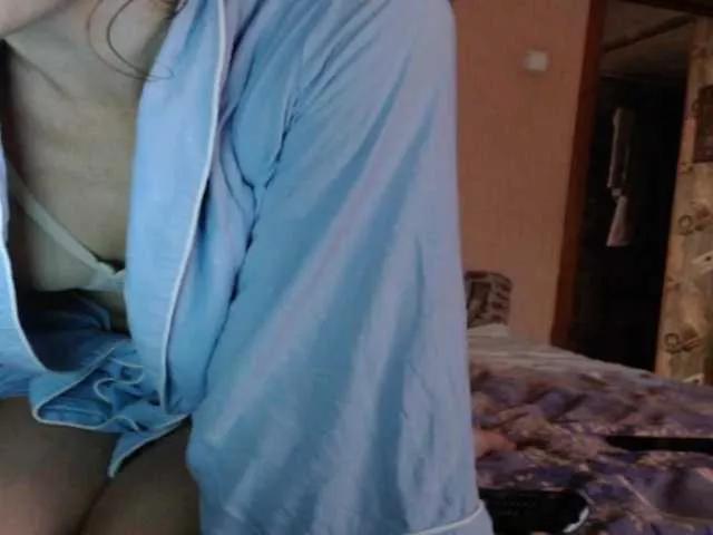 Moon8light from BongaCams
