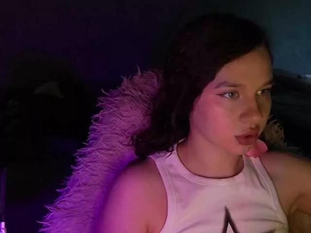 MossiPolli from BongaCams