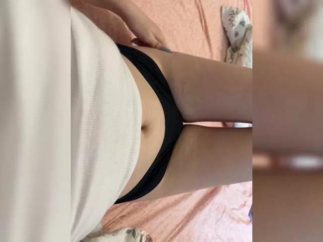 murmuraskiks from BongaCams