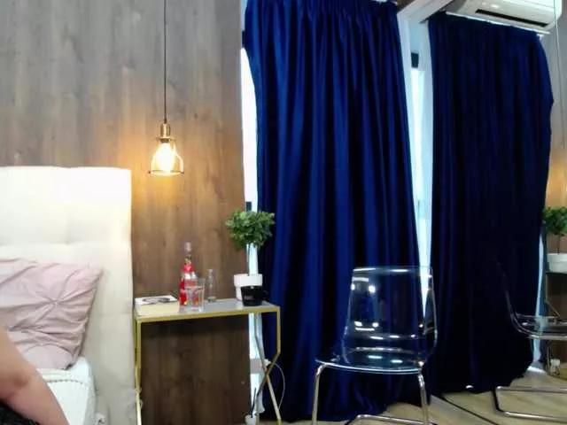 NadaReed from BongaCams