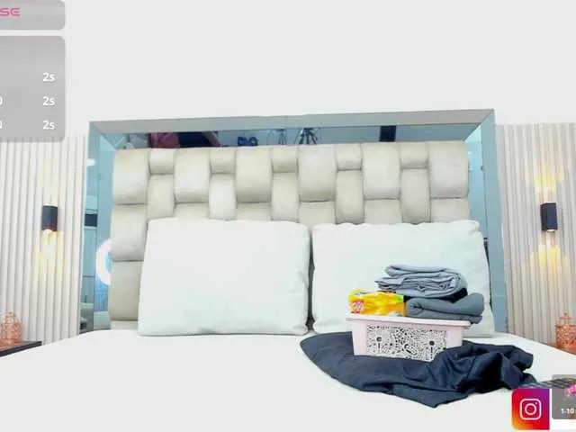 NahomyeTaylor from BongaCams is Freechat