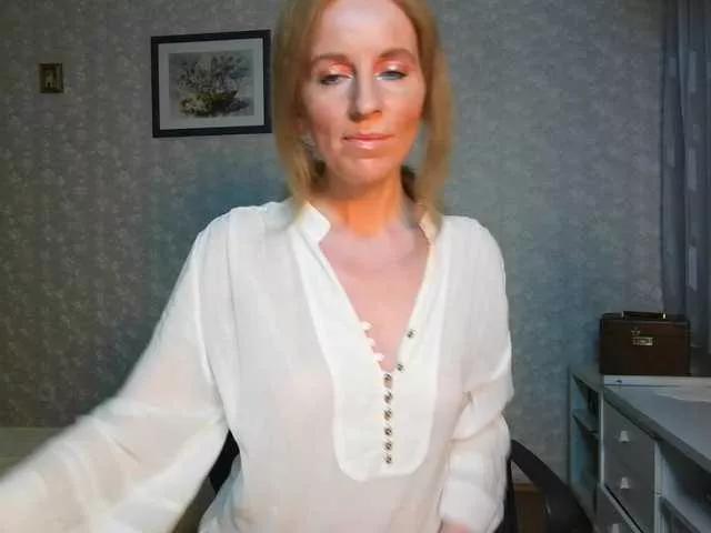 Nata85085 from BongaCams is Freechat