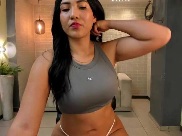 NatalieLewis from BongaCams