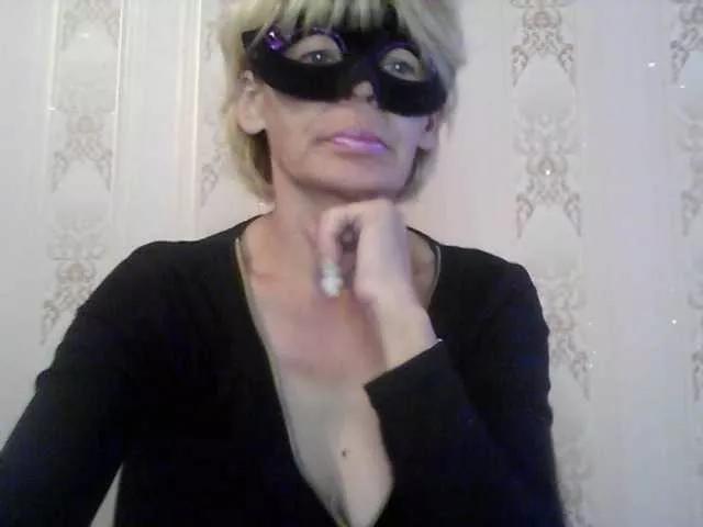 NATALIIZ from BongaCams