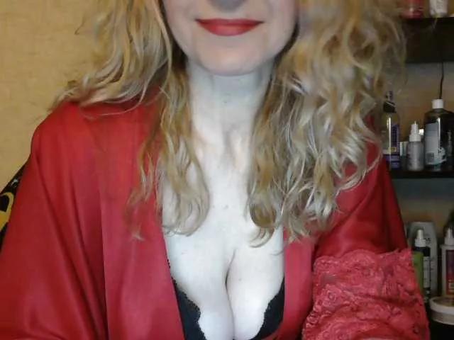 NatashaNannette from BongaCams