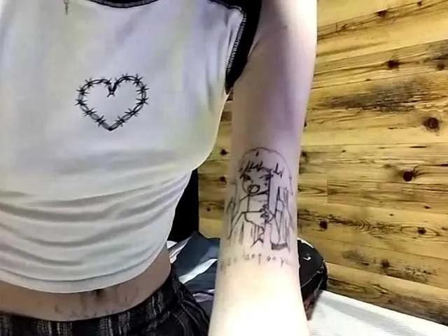 NellieKlingelhoefer from BongaCams