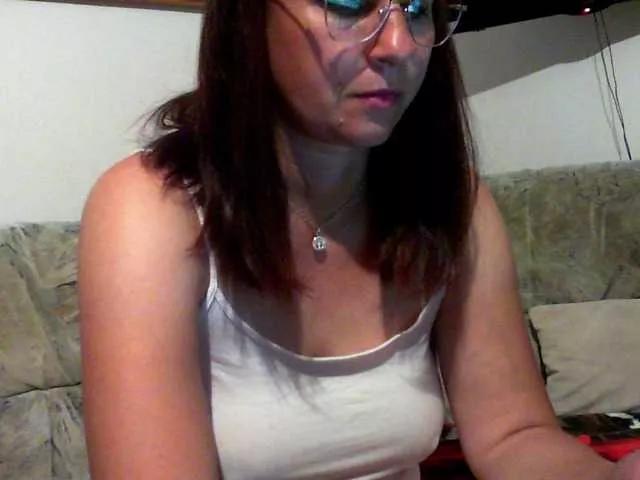 Nicegirl1985 from BongaCams is Freechat