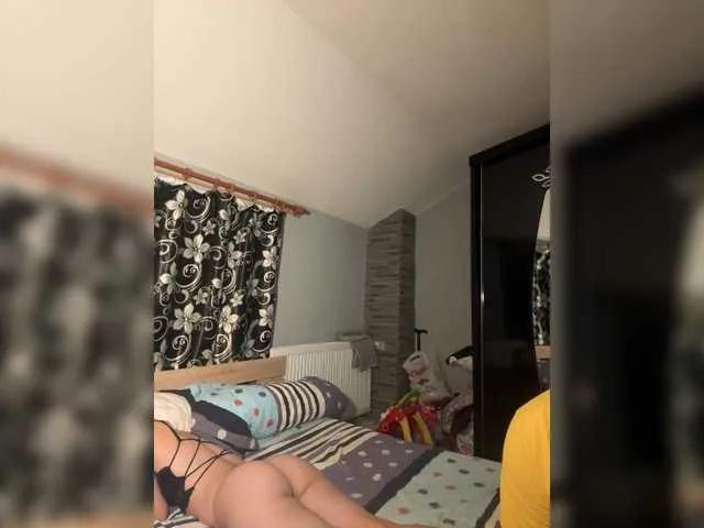 Nicoll699 from BongaCams is Freechat