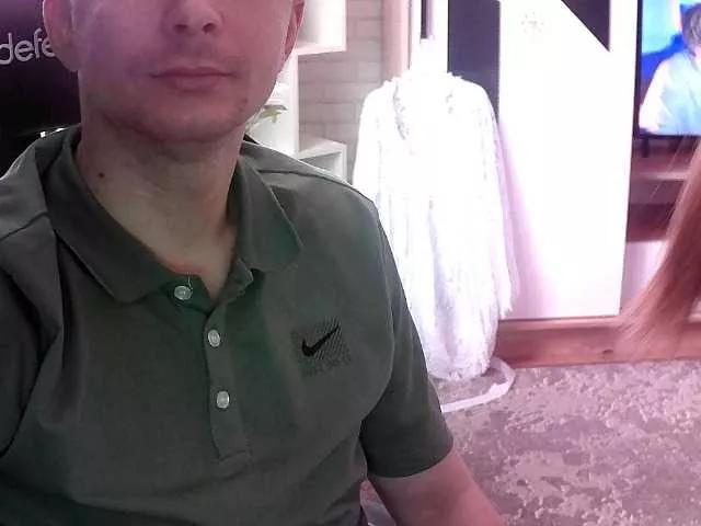 Niki233221 from BongaCams