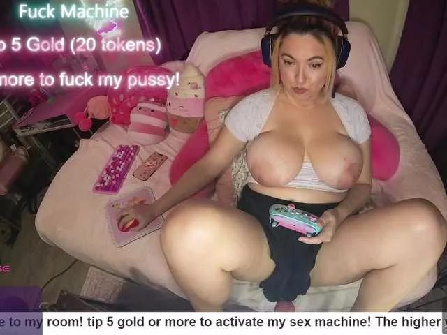 nikkijuggs from BongaCams
