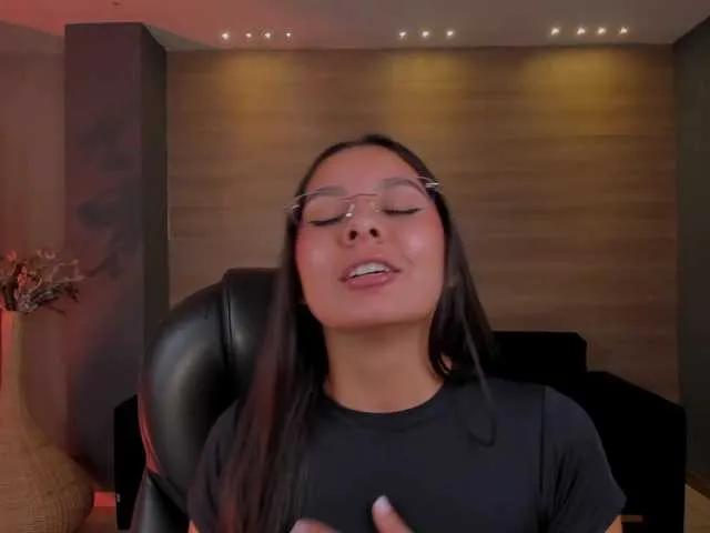 NinaBlum from BongaCams