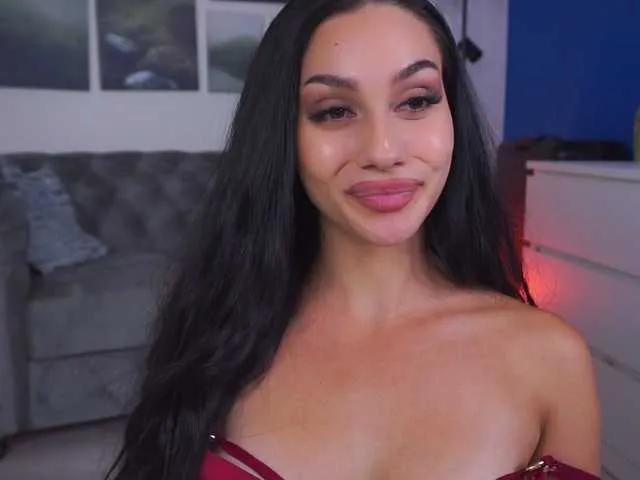 NinnaVoss from BongaCams