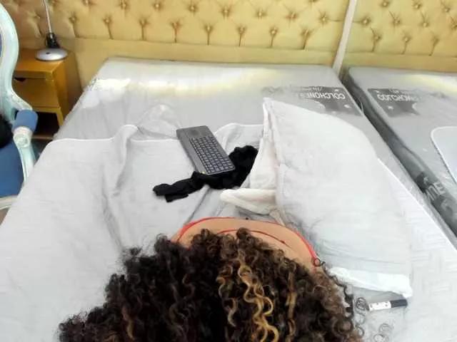 Noa-N-Carolain from BongaCams is Freechat