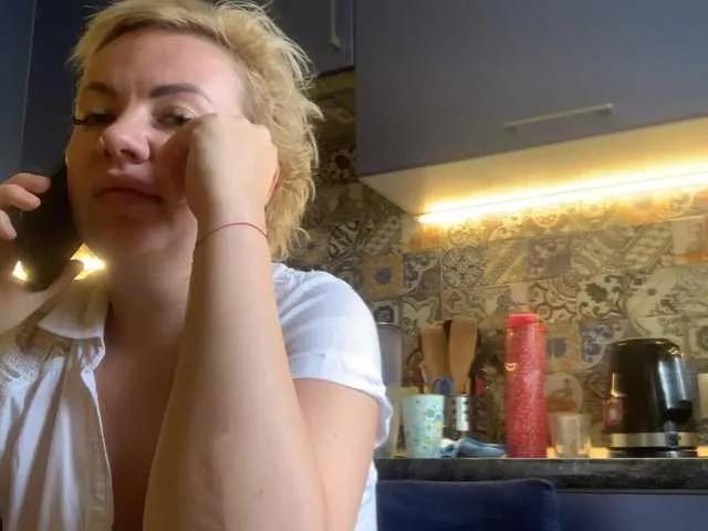 Oksana494 from BongaCams is Freechat