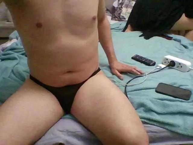 pararam124 on BongaCams 