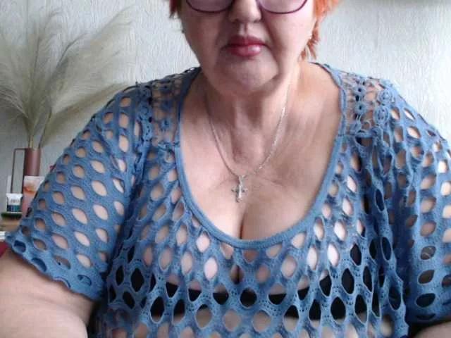 PeggySoft from BongaCams