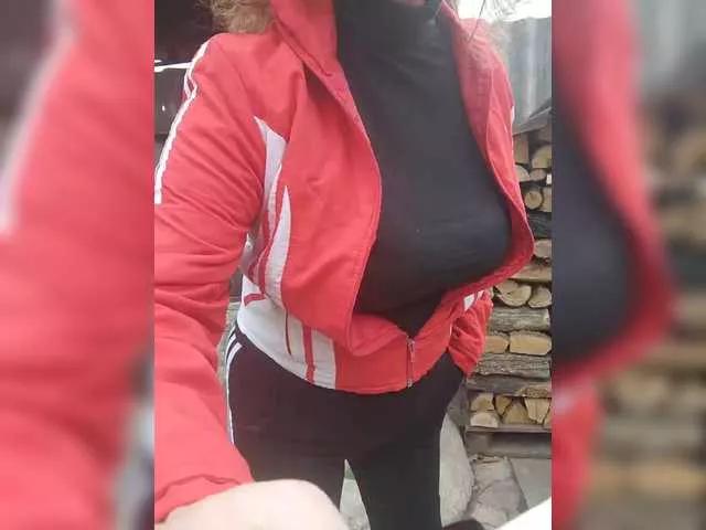 Perepyganue from BongaCams