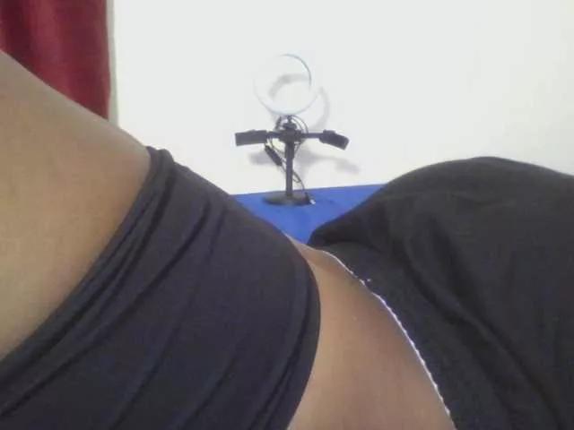 Petite-queen001 from BongaCams is Freechat