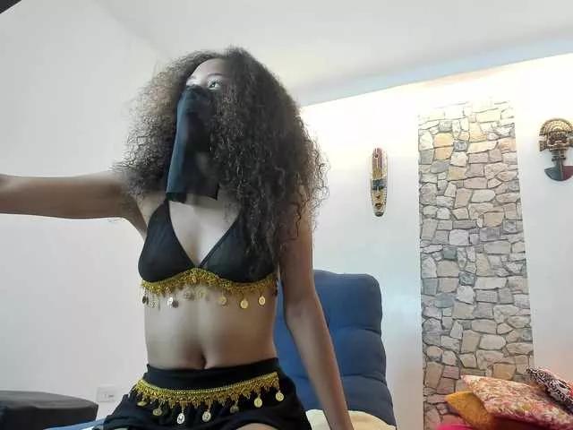 PIINK-2025 from BongaCams