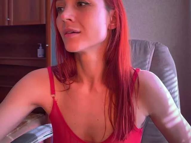 Polly-m from BongaCams