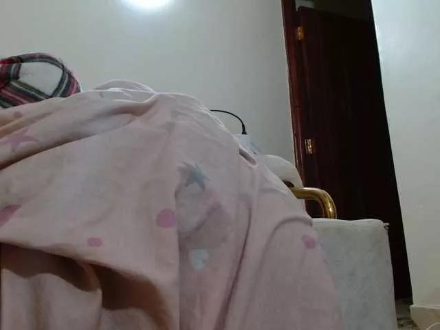 PREETYPINKY581 from BongaCams