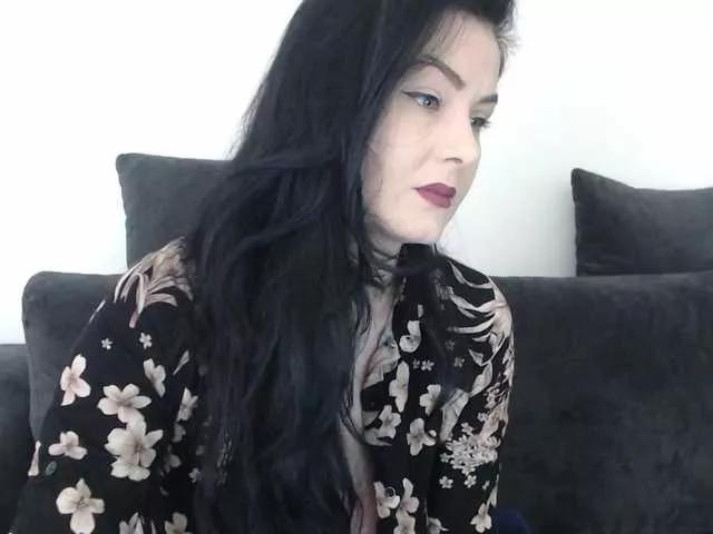 Prettywomen from BongaCams is Freechat