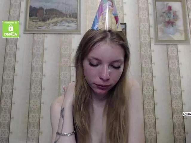 PuppyYong from BongaCams