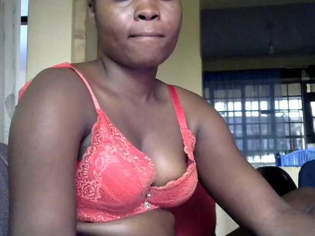 queen-ebony2 from BongaCams