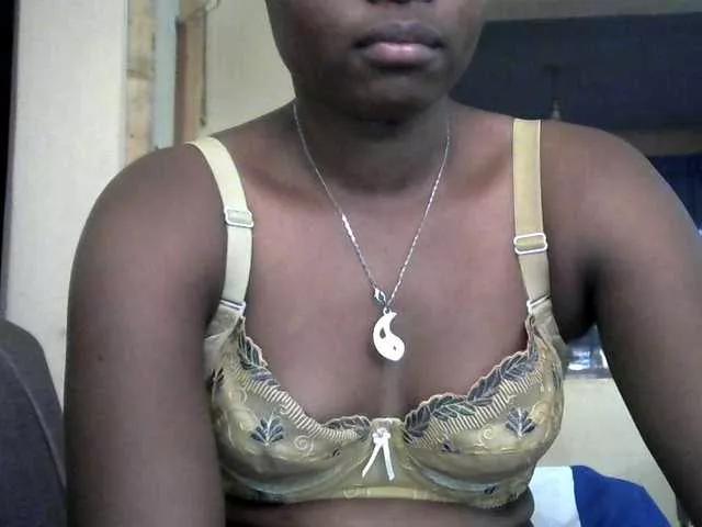 queen-ebony2 from BongaCams