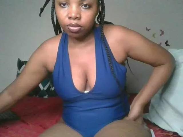 queen-joy123 from BongaCams