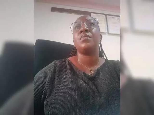 Queenbigboobs from BongaCams is Freechat