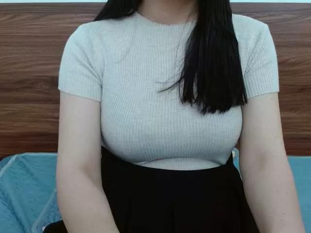 QueenHot92 from BongaCams