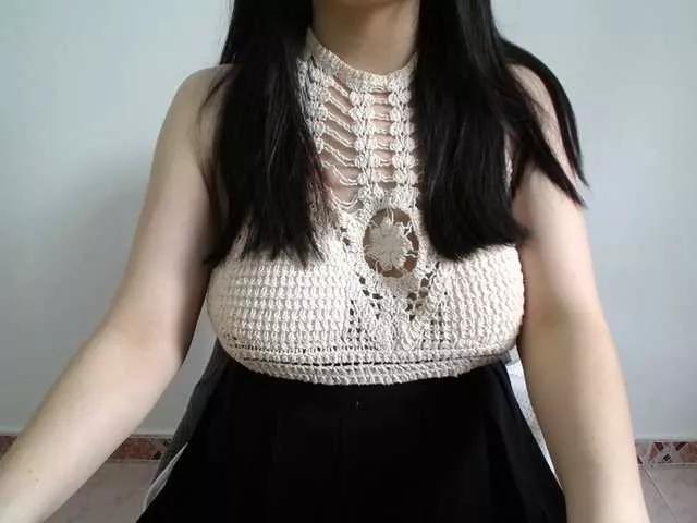 QueenHot92 from BongaCams