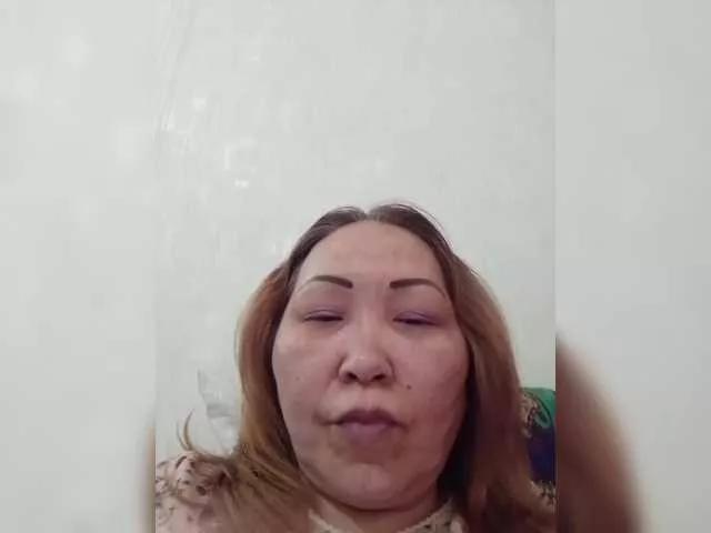 Qweentis from BongaCams