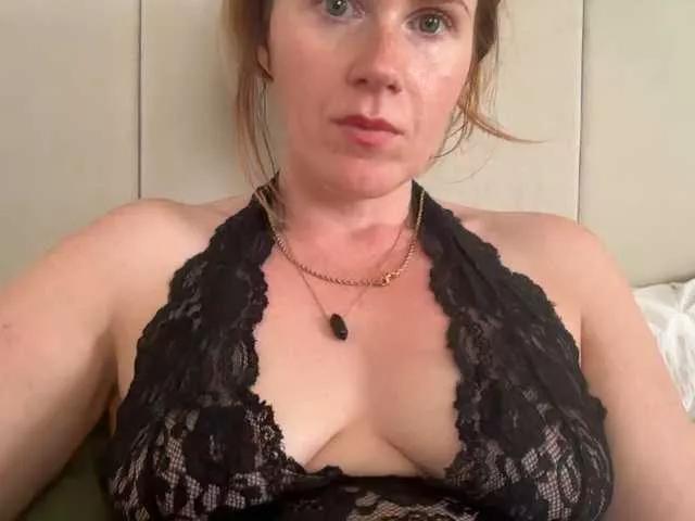 REDHEADROSIE from BongaCams is Freechat