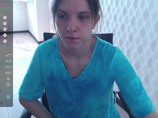 RennaHart from BongaCams