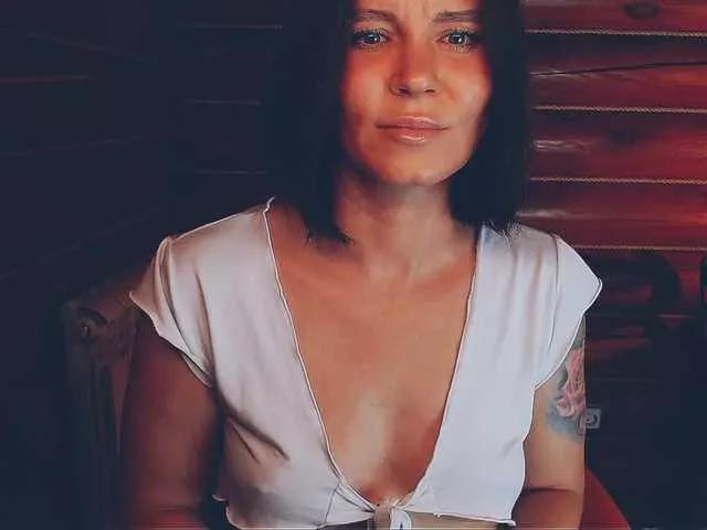RosseWi from BongaCams