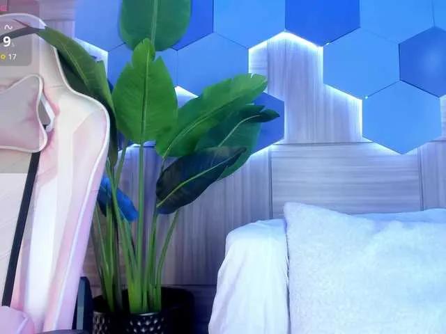 RoxyLior from BongaCams