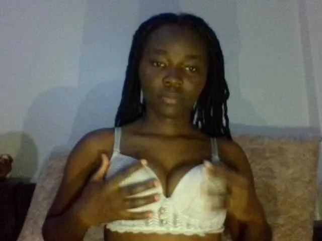 rozybeauty from BongaCams is Freechat