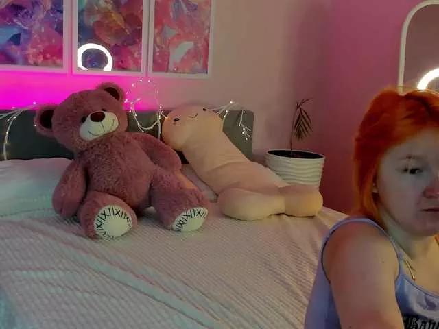 Sara-Moor from BongaCams
