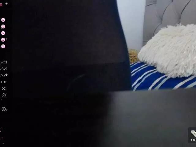 Sarabrowm from BongaCams