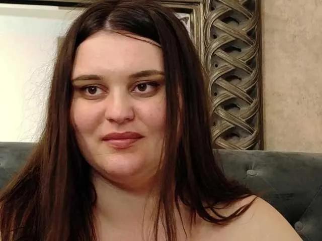 SaraElise from BongaCams