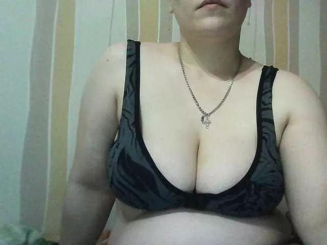 Sarah-Jane from BongaCams