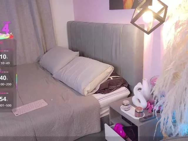 Sarah2Colliins from BongaCams