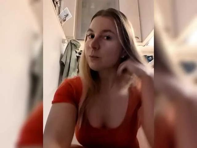 Sarahrose from BongaCams is Freechat