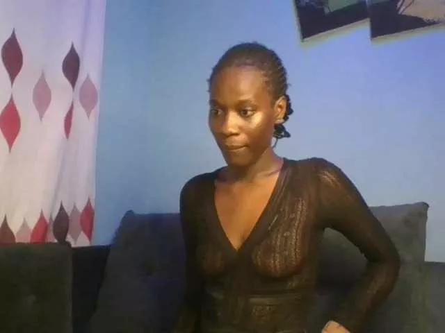 Savagetonguee from BongaCams
