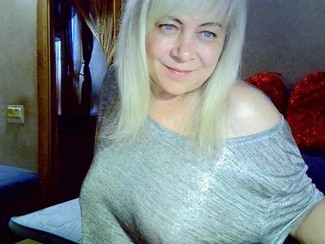 Savan35na from BongaCams