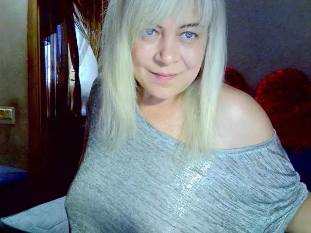 Savan35na from BongaCams