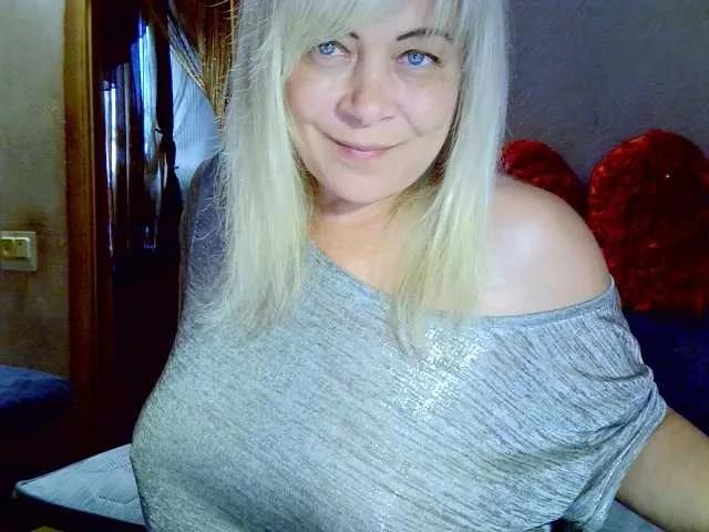 Savan35na from BongaCams is Freechat